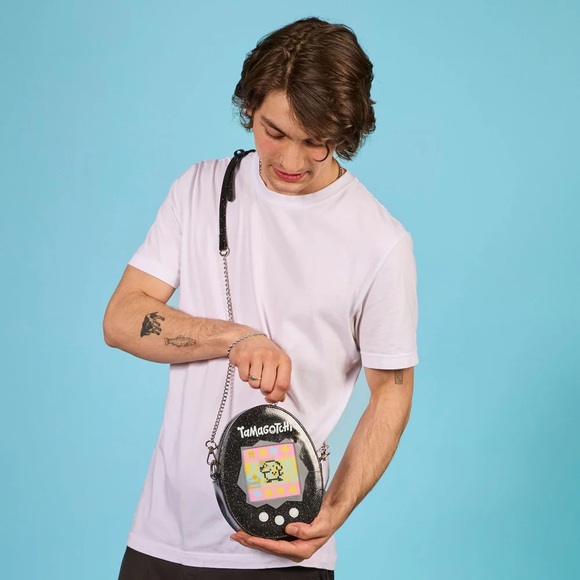 NEW✨ Tamagotchi Black Glitter Crossbody Purse Novelty Bag Lenticular Cakeworthy - Picture 3 of 5